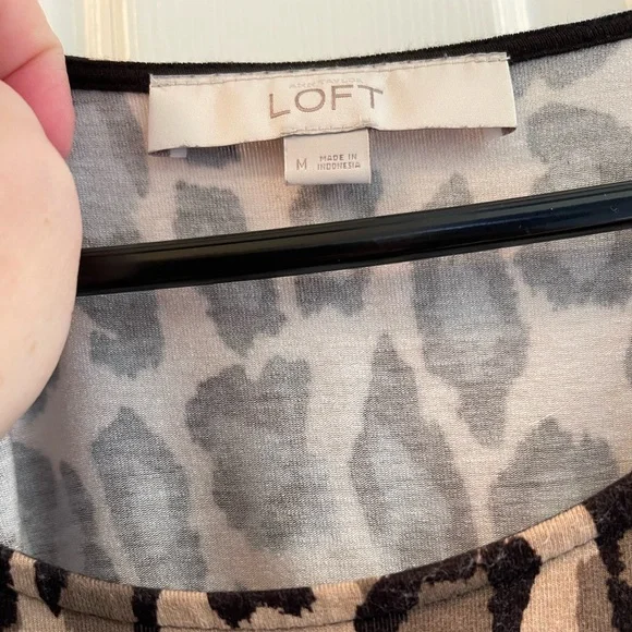 Size Medium Loft animal print dress - Picture 3 of 3
